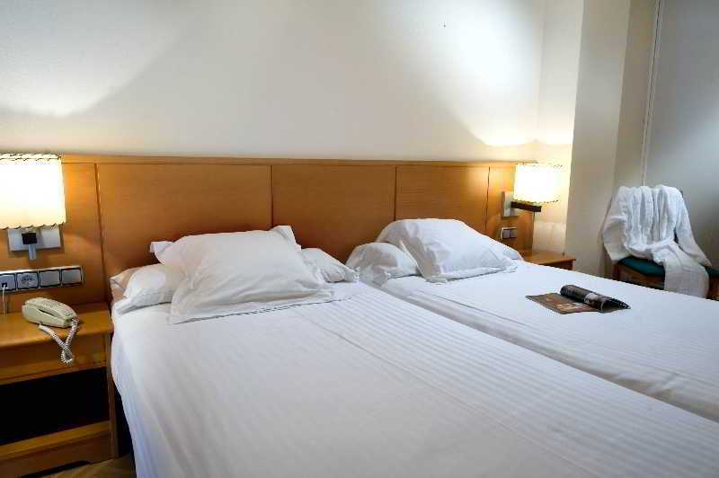 Suites Sercotel Mirasierra Pamplona Exterior foto