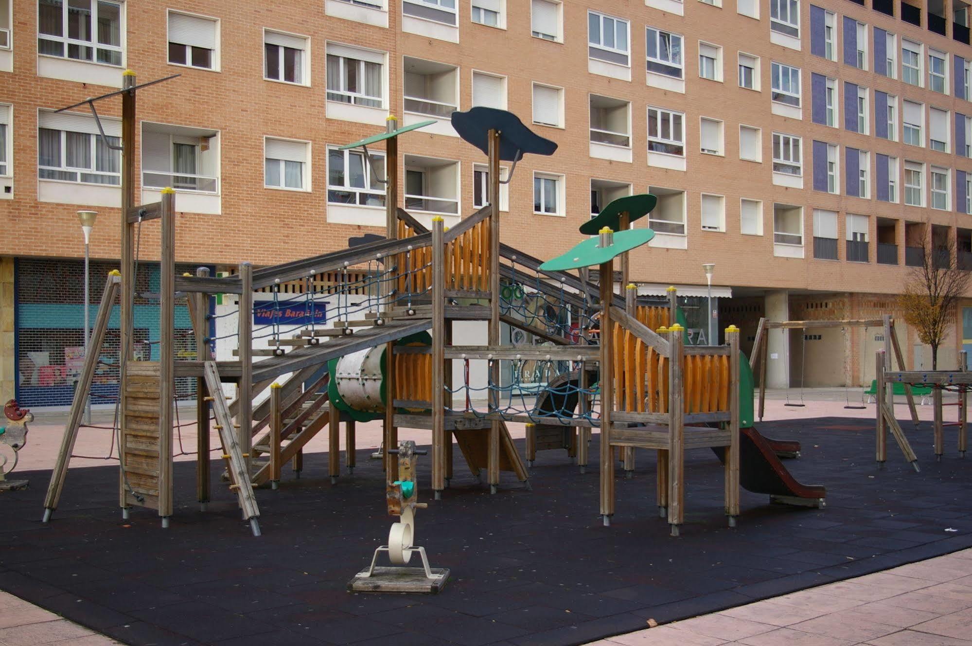 Suites Sercotel Mirasierra Pamplona Exterior foto